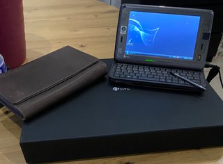 HTC Shift X9500 UMPC