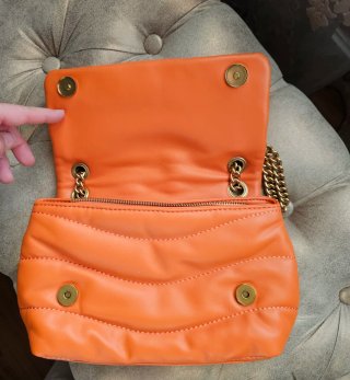 Bolso Elegante Naranja con Cadena