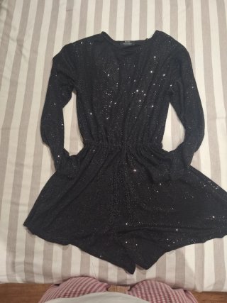 Mono Bershka lentejuelas negro XS