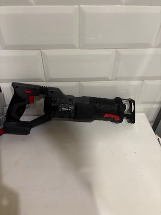 Sierra sable a batería Kraftixx KX-RS 18/1 Li