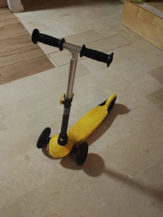 Patinete Oxelo B1 amarillo 3 ruedas