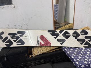 Tabla de Snowboard Amplid Paradigma 159
