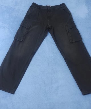 Pantalones cargo negros LOOSE FIT