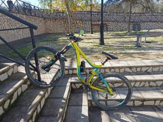 Bicicleta de Enduro Giant Reign