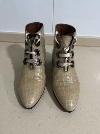 Botines Hispanitas Beige