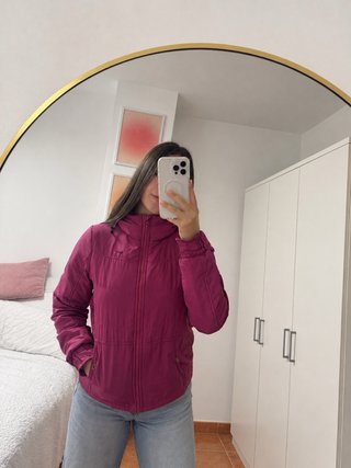 Chaqueta Nike Fucsia con Capucha