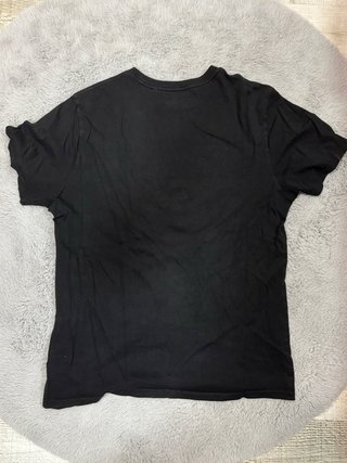 T-shirt Guess Preta | Tamanho M