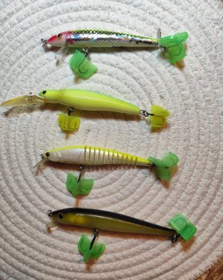 Lote 4 Jerkbaits para Pesca de Depredadores