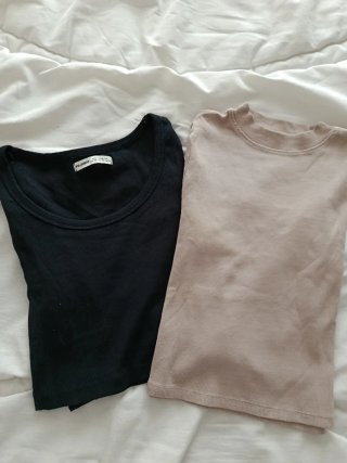 Camisetas  (Negra y Beige)
