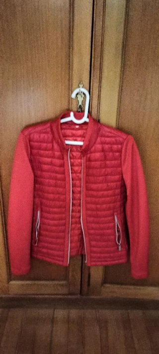 Chaqueta acolchada roja mujer