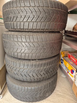 4 Llantas con Neumáticos Invierno 235/50 R18