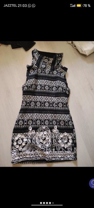 Vestido corto estampado blanco y negro encaje sm
