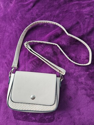 Bolso pequeño beige
