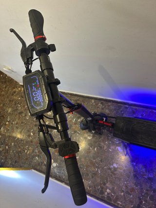 OFERTA!! Patinete Eléctrico con Luces LED