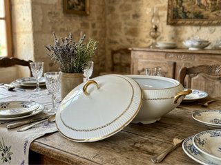 🇫🇷 Sopera blanca y dorado Porcelana