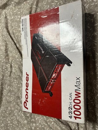 Amplificador Pioneer GM-A6704 1000W Max 4/3/2CH
