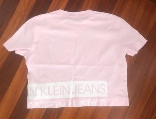 Pack 2 Camisetas Cropped Calvin Klein Jeans