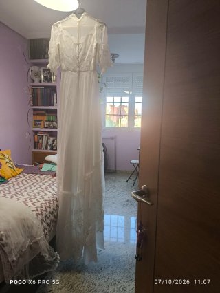 Vestido de novia blanco con encaje