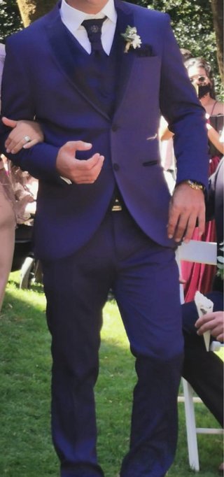 Traje de Novio Azul