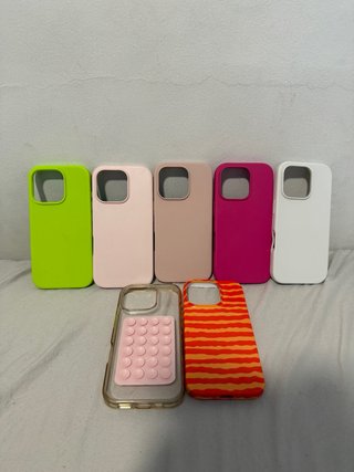 Confezione da 7 custodie per iPhone 16 Pro