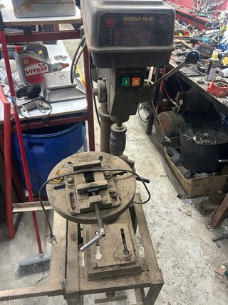 Taladro de pie YA-20
