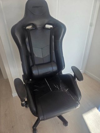 Silla Gaming Drift DR100. Para piezas o retapizar.