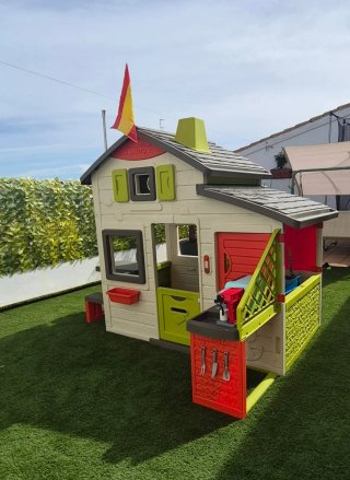 Casita infantil Smoby con todos los ascesorios