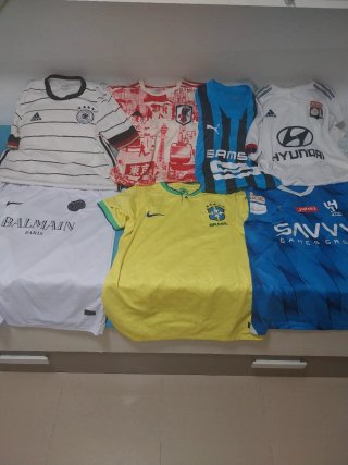 Lote 7 Camisetas Fútbol Balmain, Brasil, Japón, Al