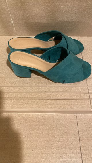 Oshío, Zapatos de color verde preciosos
