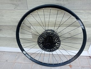 29 x30 DT Swiss enduro rueda trasera ebike nueva