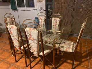 Mesa de comedor con 6 sillas
