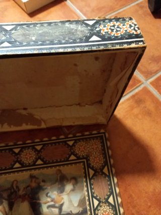 Caja antigua mantecados reyes católicos. Estepa