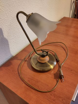 Lámpara de mesa antigua diseño tulipa cristal