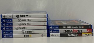 Conjunto di videogiochi PS4/PS5: FIFA, NBA, MotoGP, CoD