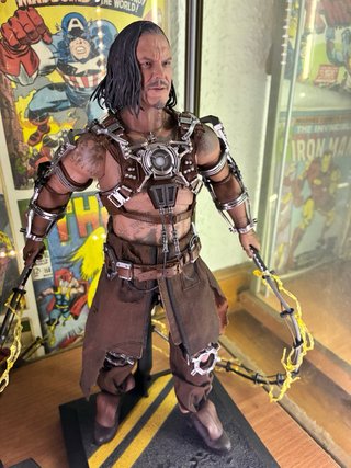 Figura Hot Toys Ivan Vanko (Whiplash) Iron Man 2