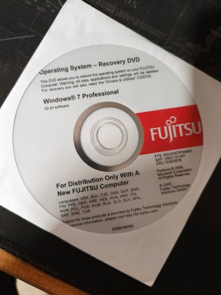 DVD di ripristino Fujitsu Windows 7 Pro 32 bit