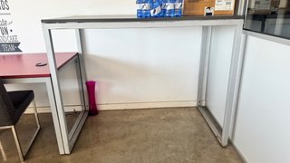Tavolo alto da ufficio