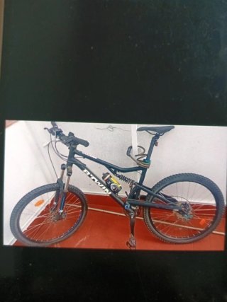 Bicicleta montaña Btwin 9v disco