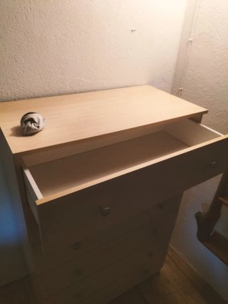 Cómoda de madera