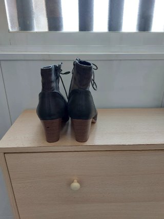 Botines Verde Oliva con Cordones