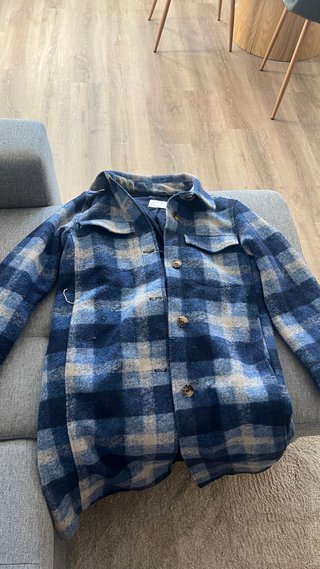 Chaqueta larga cuadros azul y beige