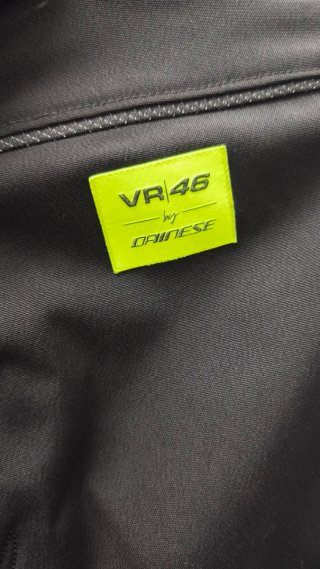Chaqueta Dainese Moto Negra y Flúor
