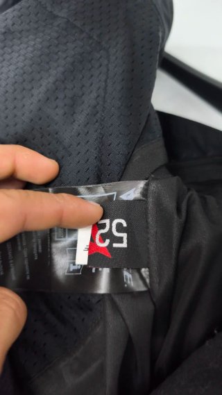 Chaqueta Dainese Moto Negra y Flúor