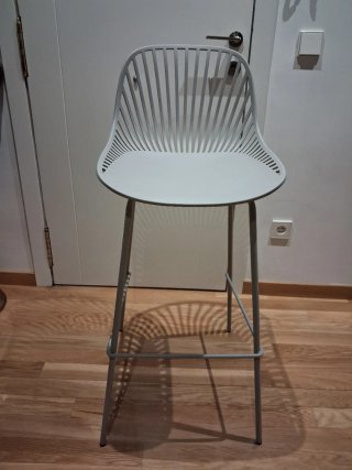 Taburete alto de cocina gris