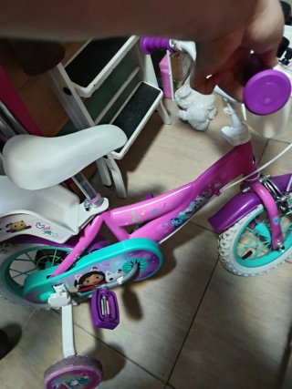 Bicicleta infantil 14 pulgadas de gabby como nuevo