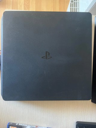 PS4 (PlayStation 4) + 3 Giochi + controller (Un affare)