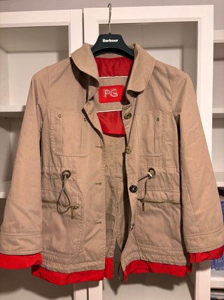 Parka Purificación Garcia Beige y Rojo