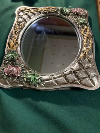 Specchio antico decorato