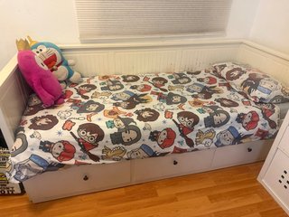 Diván cama IKEA Hemnes.  (sin colchones) GRATIS
