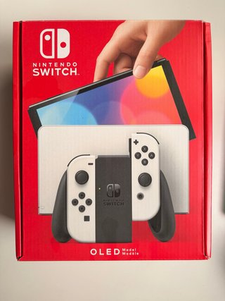 Nintendo Switch OLED con funda y 3 juegos